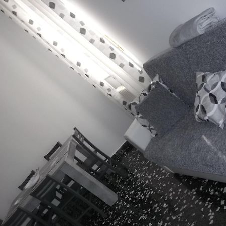 Da Livia Apartment โลโกโรตอนโด ภายนอก รูปภาพ