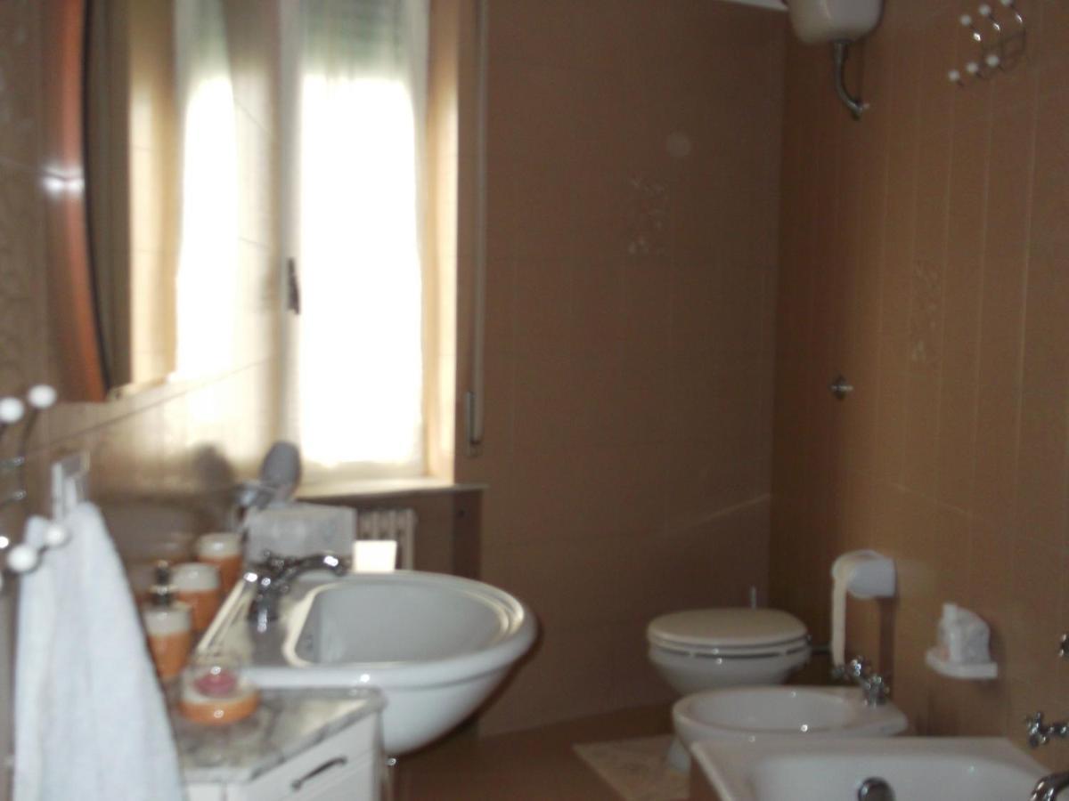 Da Livia Apartment โลโกโรตอนโด ภายนอก รูปภาพ