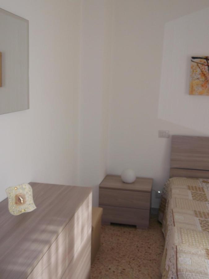 Da Livia Apartment โลโกโรตอนโด ภายนอก รูปภาพ