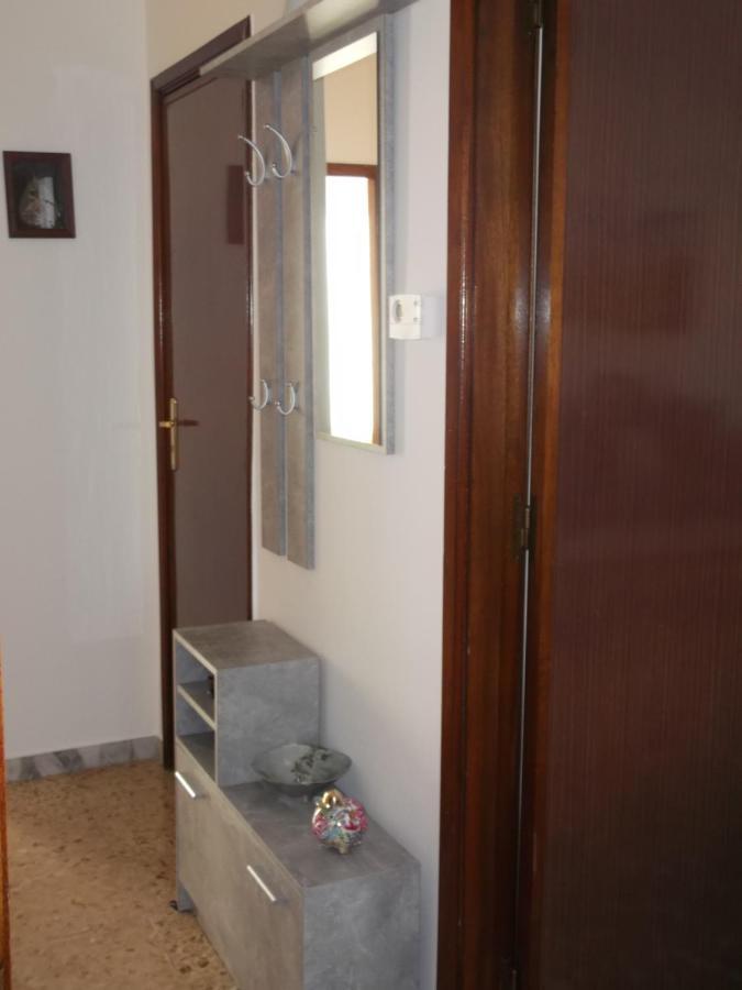 Da Livia Apartment โลโกโรตอนโด ภายนอก รูปภาพ