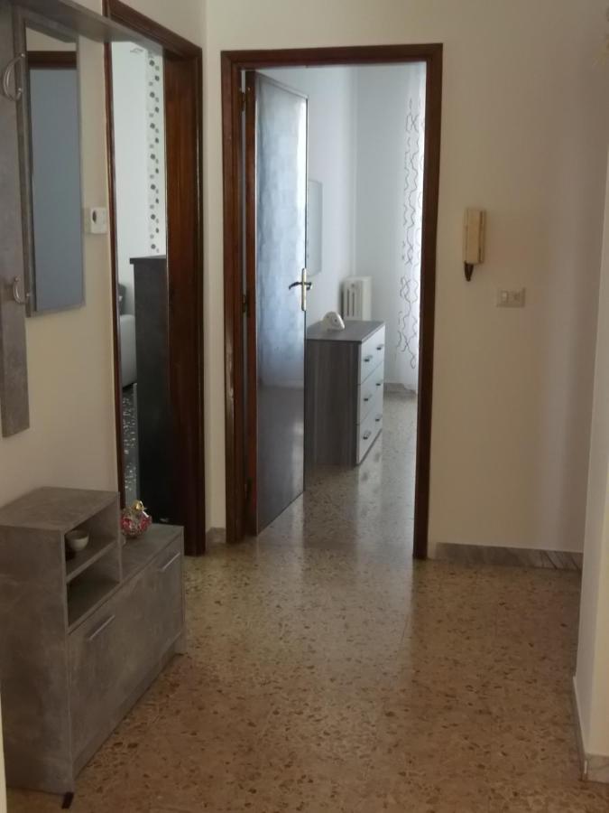 Da Livia Apartment โลโกโรตอนโด ภายนอก รูปภาพ