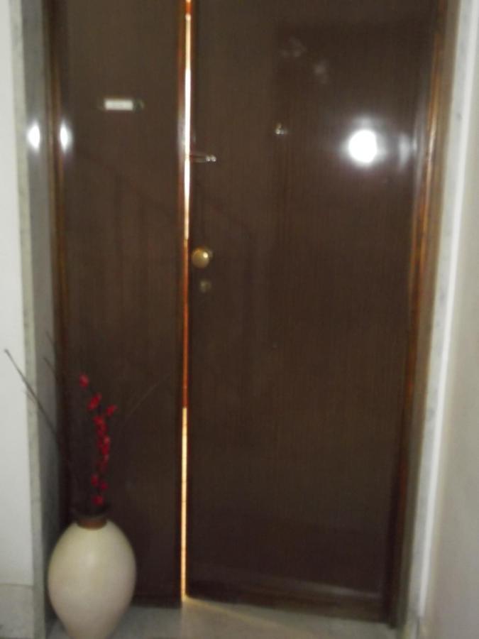 Da Livia Apartment โลโกโรตอนโด ภายนอก รูปภาพ