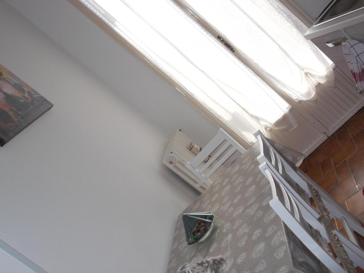 Da Livia Apartment โลโกโรตอนโด ภายนอก รูปภาพ