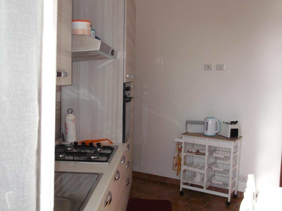 Da Livia Apartment โลโกโรตอนโด ภายนอก รูปภาพ
