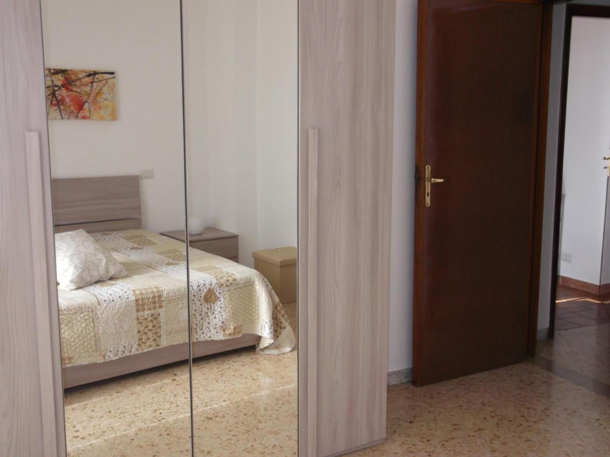 Da Livia Apartment โลโกโรตอนโด ภายนอก รูปภาพ
