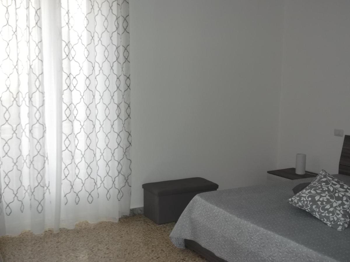 Da Livia Apartment โลโกโรตอนโด ภายนอก รูปภาพ